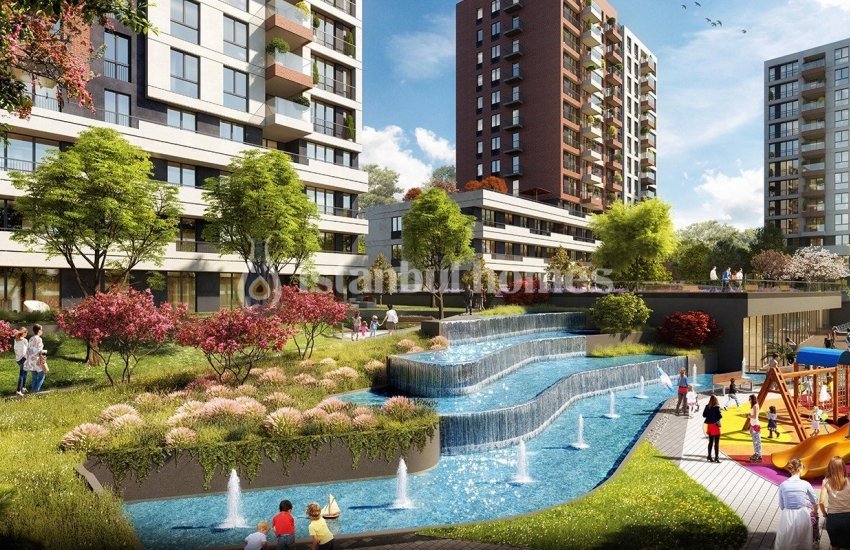 Luxurious Apartments with Contemporary Landscaping in Avcılar
