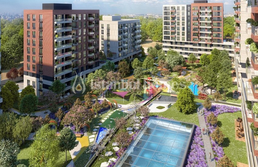 Luxurious Apartments with Contemporary Landscaping in Avcılar