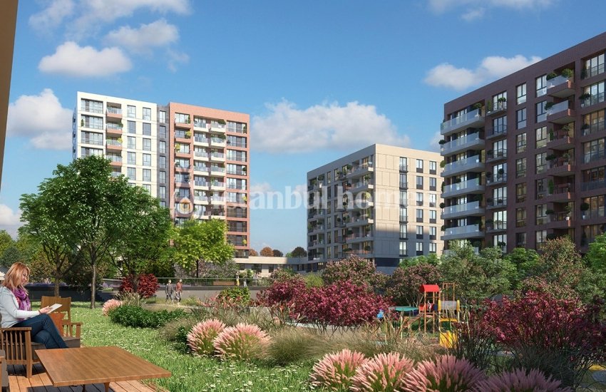 Luxurious Apartments with Contemporary Landscaping in Avcılar