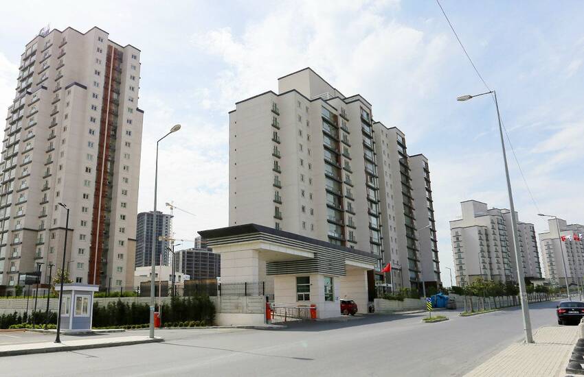 Nature Friendly Bahcesehir Flats with Rich Facilities 1