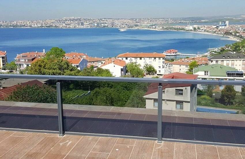 Family-friendly Villa in Istanbul Close to All Amenities