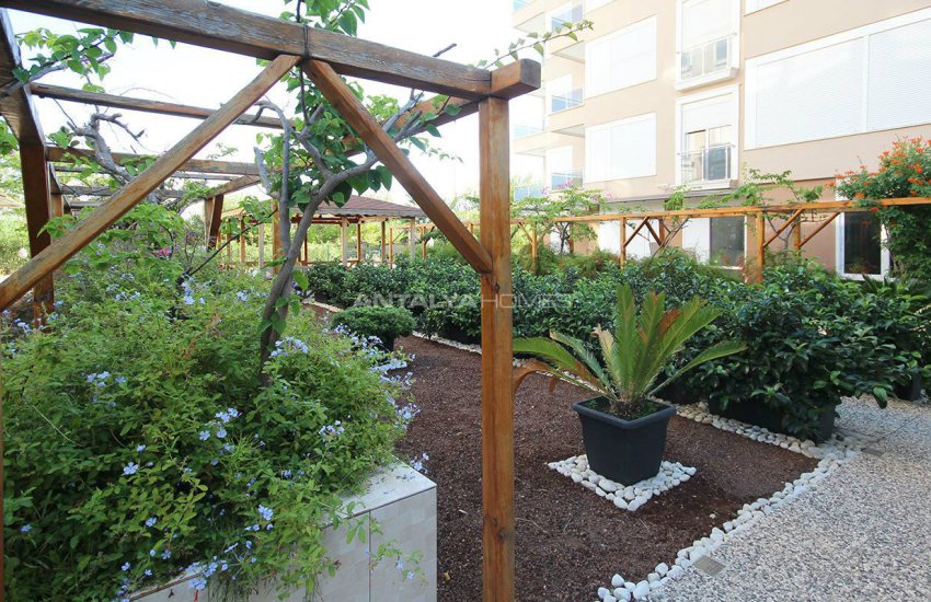 Well-located Konyaalti Flats Close to the Social Facilities 12