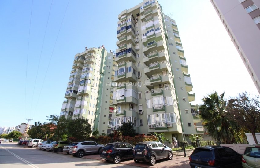 Spacious Apartment Close to the Sea in Konyaaltı Liman Neighborhood 3