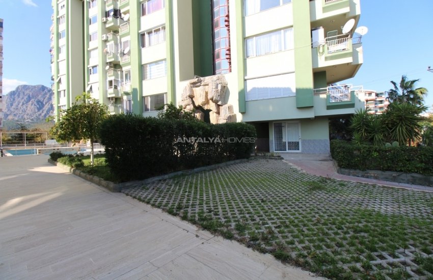 Spacious Apartment Close to the Sea in Konyaaltı Liman Neighborhood 4