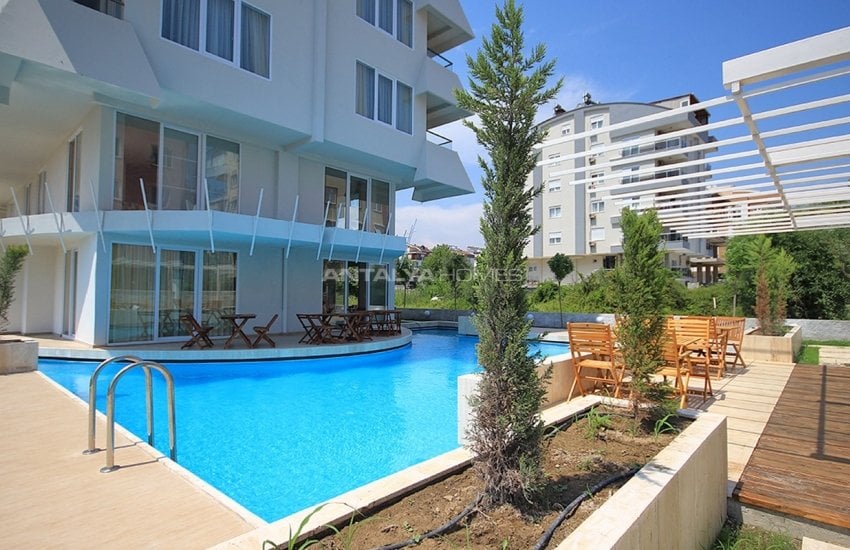 Well-kept Apartment for Sale with Hotel Concept in Antalya 3