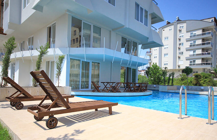 Well-kept Apartment for Sale with Hotel Concept in Antalya 1