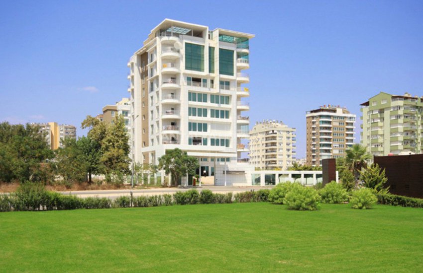 Stunning Sea View Lara Apartments in Antalya 2