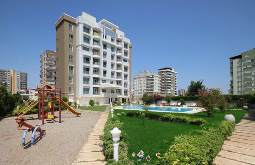 Stunning Sea View Lara Apartments in Antalya 8