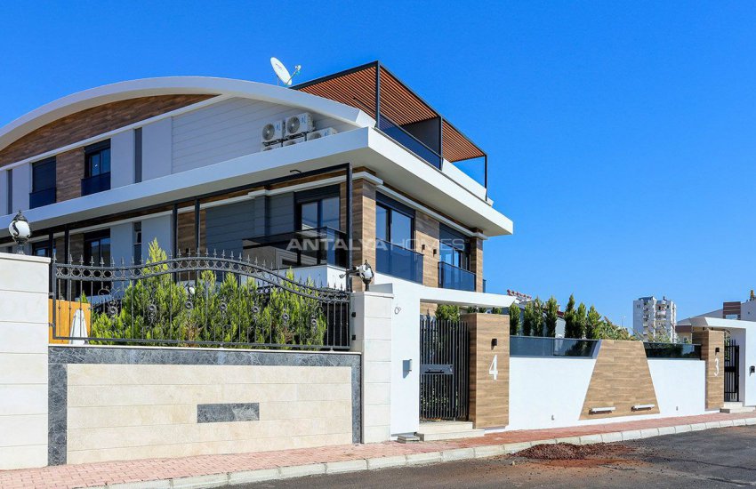 Gorgeously Designed Villas with Excellent Location in Lara 4