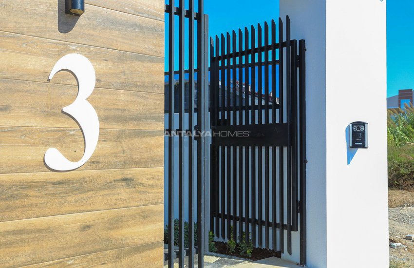 Gorgeously Designed Villas with Excellent Location in Lara 5