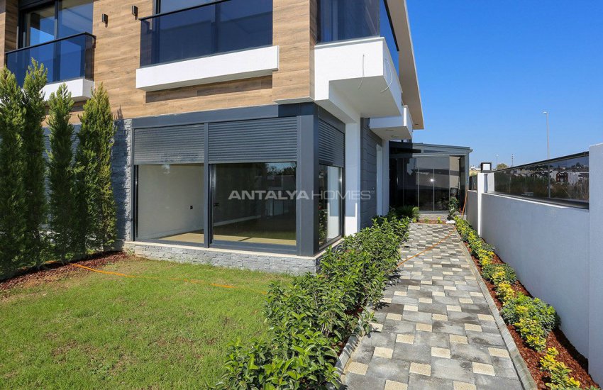 Gorgeously Designed Villas with Excellent Location in Lara 9