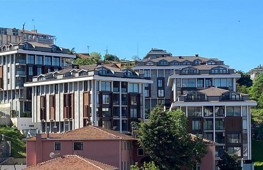 Istanbul Real Estate in a Luxurious Complex in Uskudar