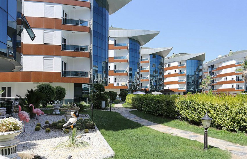 Konyaalti Apartments with Eye-catching Architecture 3