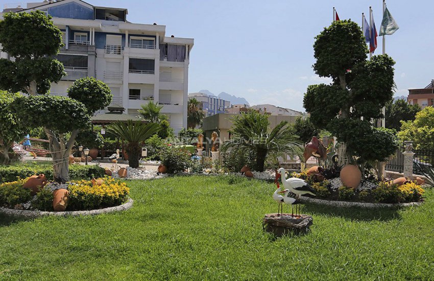 Konyaalti Apartments with Eye-catching Architecture 7