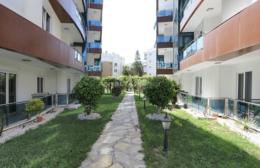 Konyaalti Apartments with Eye-catching Architecture 8