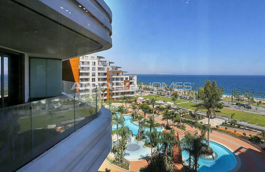 Beachfront Flats with Smart Home System in Antalya Konyaalti 3