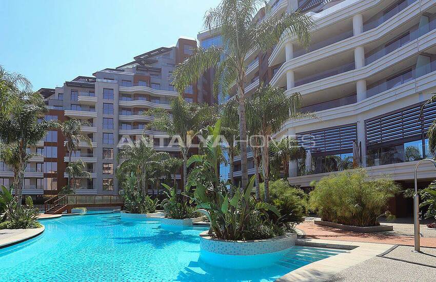 Beachfront Flats with Smart Home System in Antalya Konyaalti 4