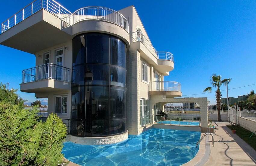 Modern Detached House Surrounded by Luxury Hotels in Belek 1