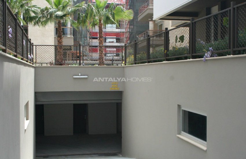 Uluç Mahallesinde Yüzme Havuzlu Site İçinde Lüks Daireler 14