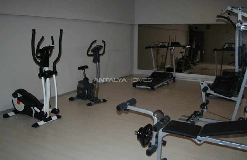 Uluç Mahallesinde Yüzme Havuzlu Site İçinde Lüks Daireler 17