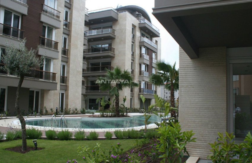 Uluç Mahallesinde Yüzme Havuzlu Site İçinde Lüks Daireler 5