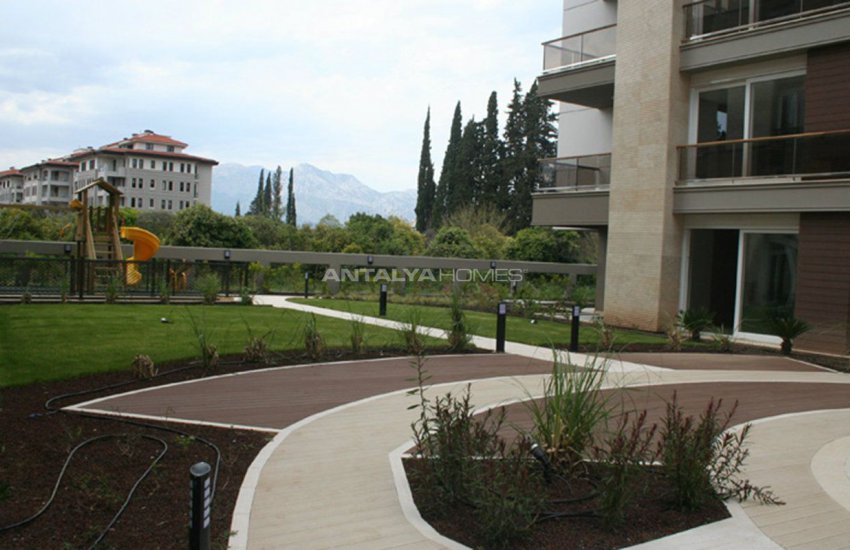 Uluç Mahallesinde Yüzme Havuzlu Site İçinde Lüks Daireler 7