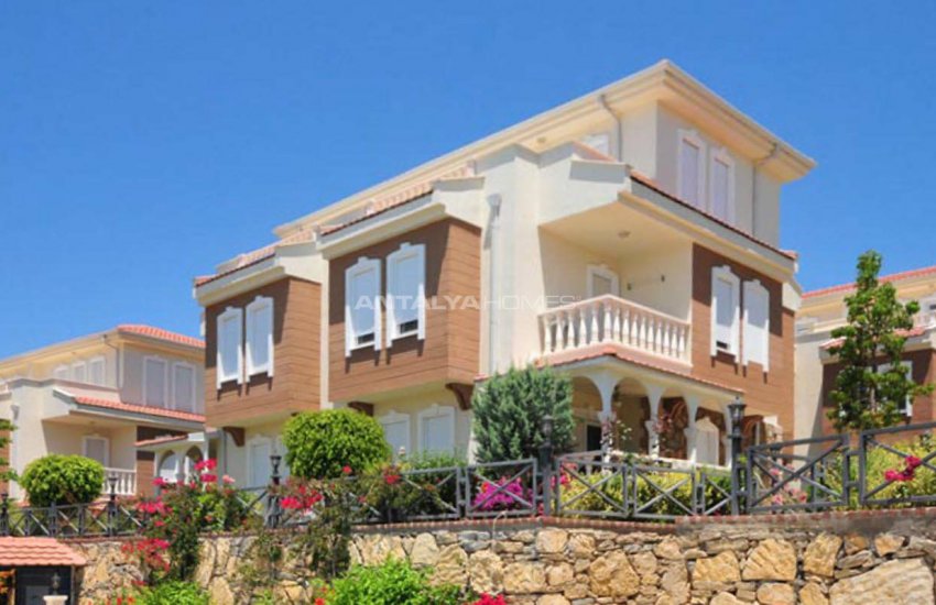 Luxury Sea View Villa for Sale in Alanya