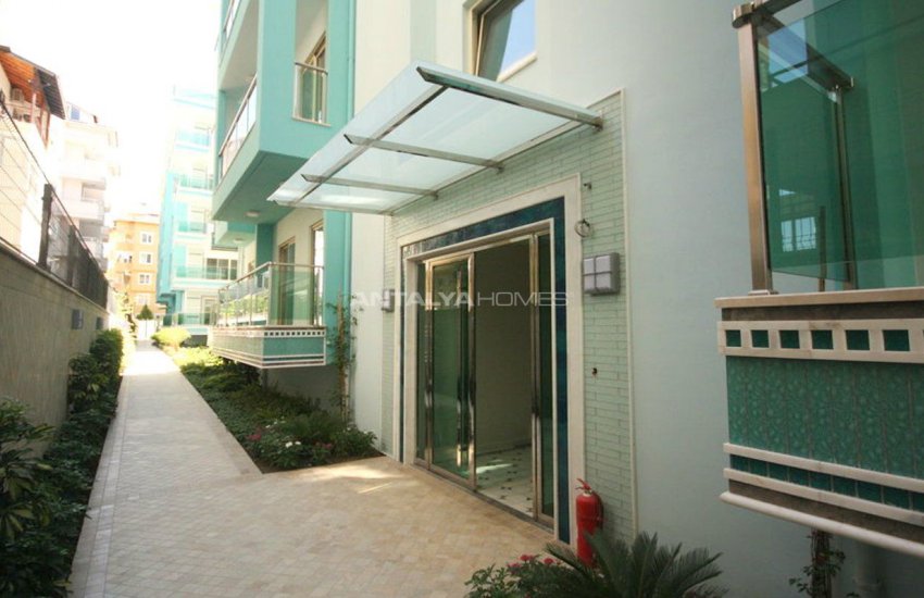 Apartments Right Next to the World Renowned Beach in Alanya 10