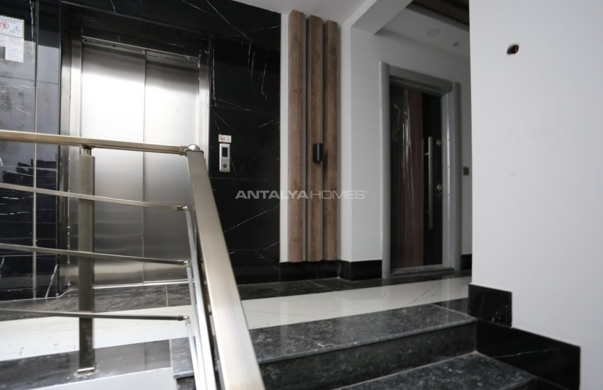 Central Apartments with High Rental Income Chance in Antalya 3