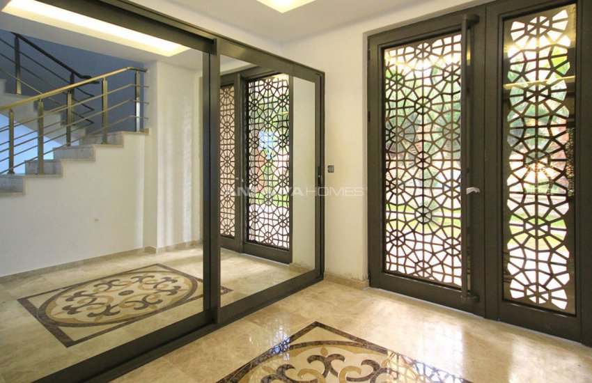 عقار فخم في موقع مفضل في كونيالتي انطاليا 10