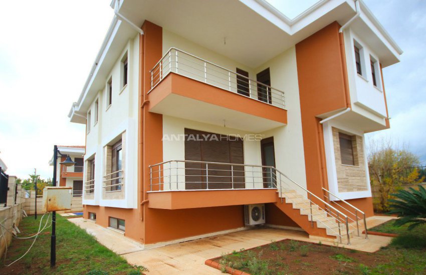 5+2 Villas with Private Pool and Garden in Dosemealti 6