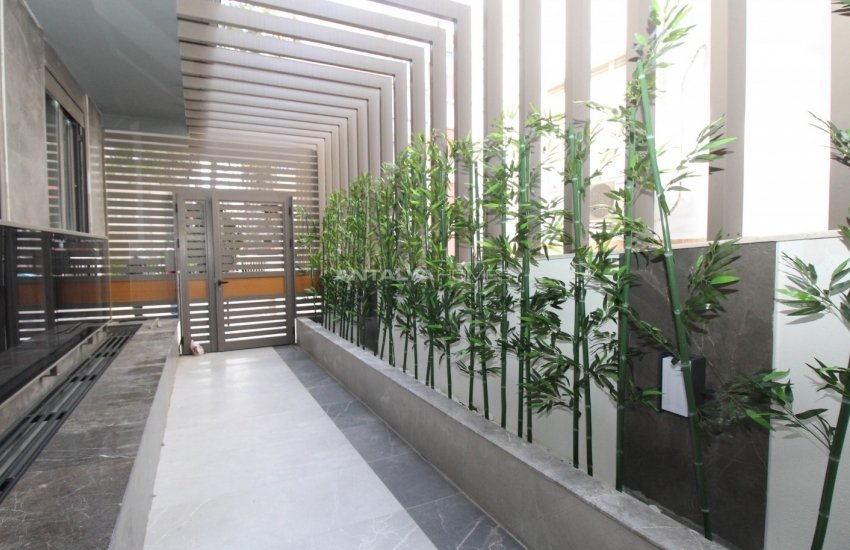 Antalya Bahçelievler'de Akıllı Ev Sistemli Satılık Lüks Daireler 11