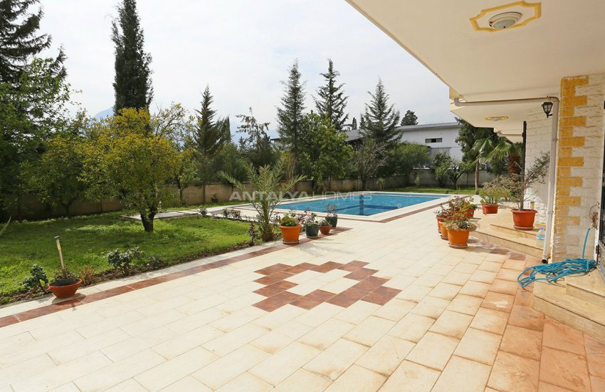 Detached Spacious Houses with Swimming Pool in Antalya 11
