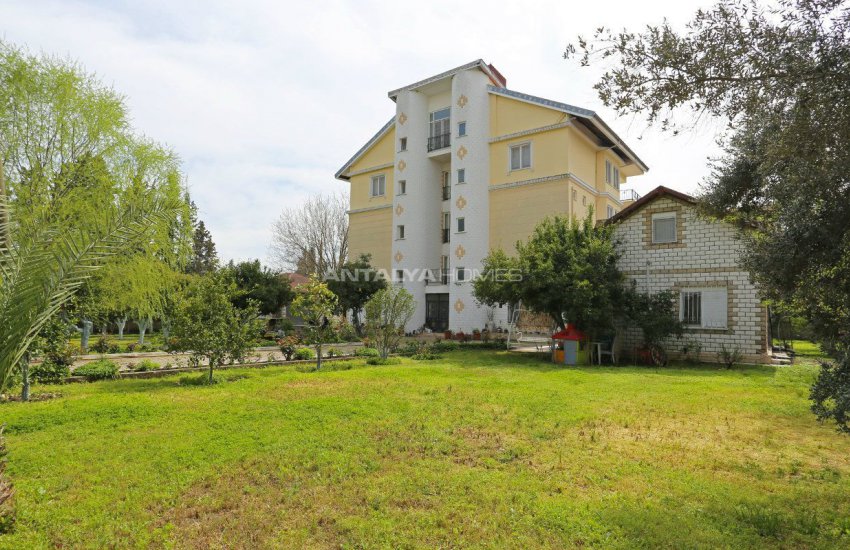 Detached Spacious Houses with Swimming Pool in Antalya 2