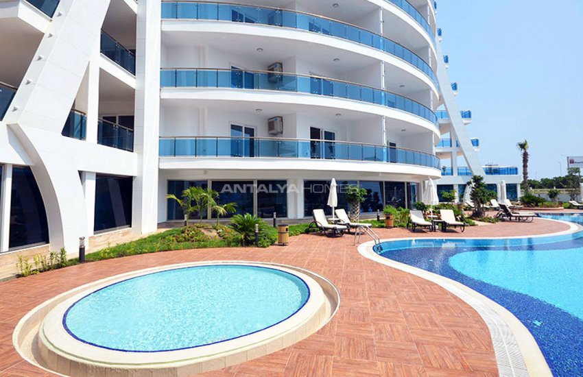 Modernly Designed Seafront Apartments in Alanya Mahmutlar 6