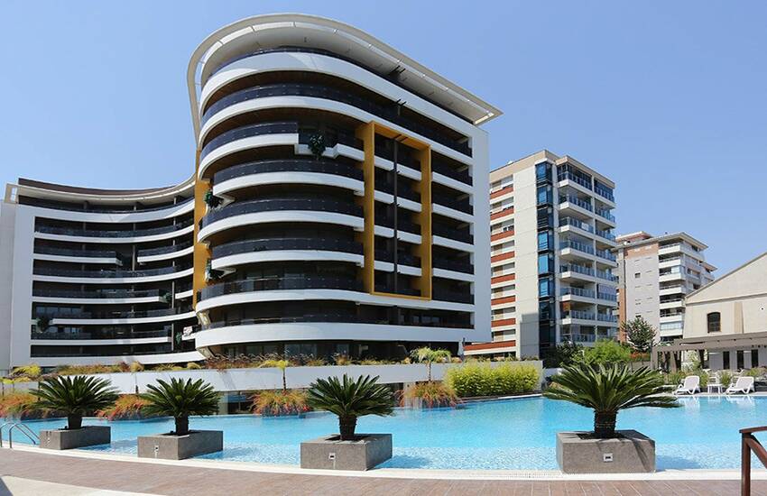 Appartement À Vendre À Antalya Avec Vue De La Méditerranée
