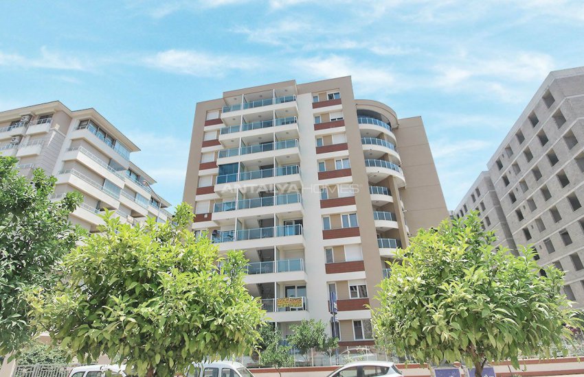 Apartments in Antalya Konyaalti with 5-star Hotel Concept 1