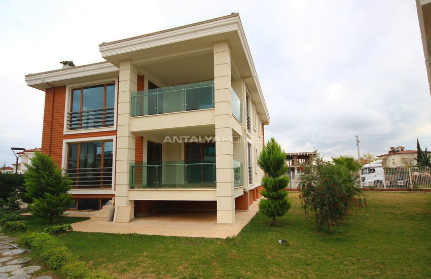 Spacious Houses Intertwined with Nature in Dosemealti 3