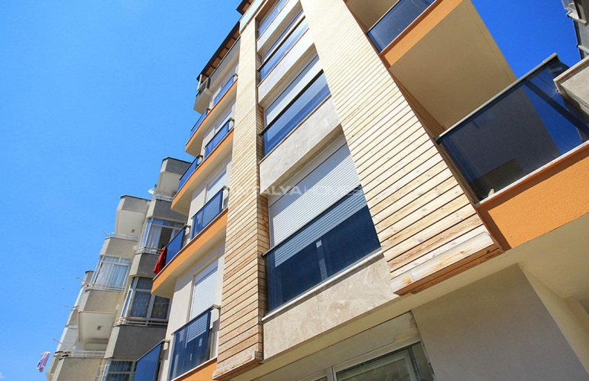 آپارتمان مرکزی در آنتالیا نزدیک به دریا 2