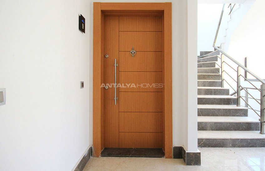 آپارتمان مرکزی در آنتالیا نزدیک به دریا 12