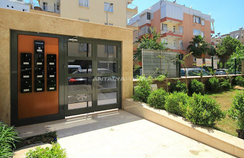 آپارتمان مرکزی در آنتالیا نزدیک به دریا 4