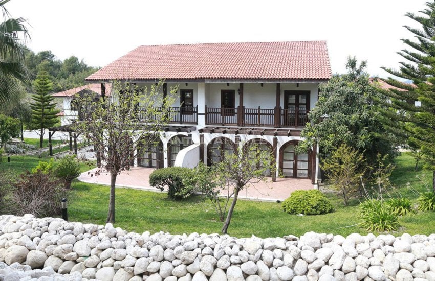 منازل للبيع في انطاليا مفروشة بالكامل بنظام فندقي 2