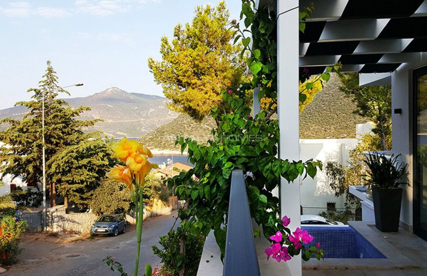 Exclusive Triplex Villa in Kalkan with Private Features 12