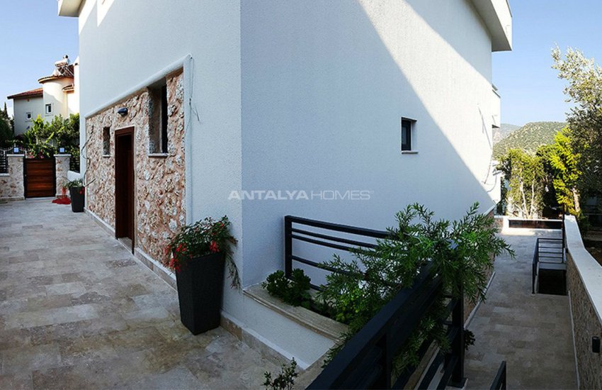 Exclusive Triplex Villa in Kalkan with Private Features 6