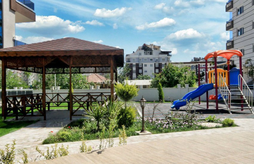 شقق بإطلالة خلابة غير منقطعة على الطبيعة والجبال في كونيالتي 6