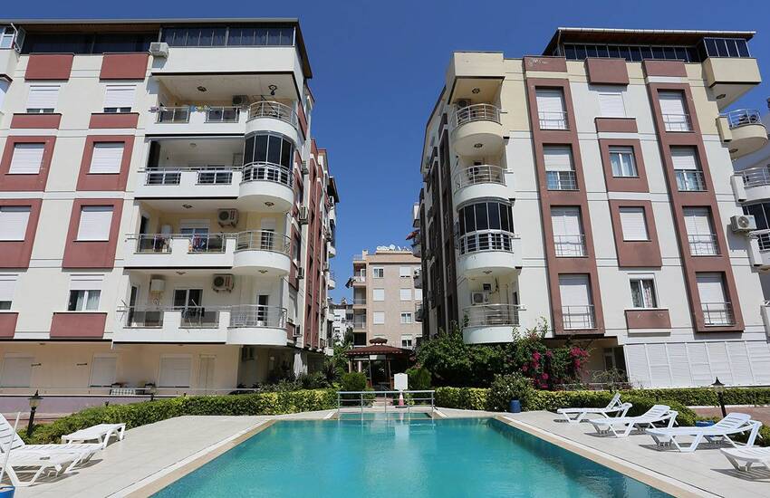 Rymliga Lägenheter I Antalya 500 M Till Konyaaltı-stranden