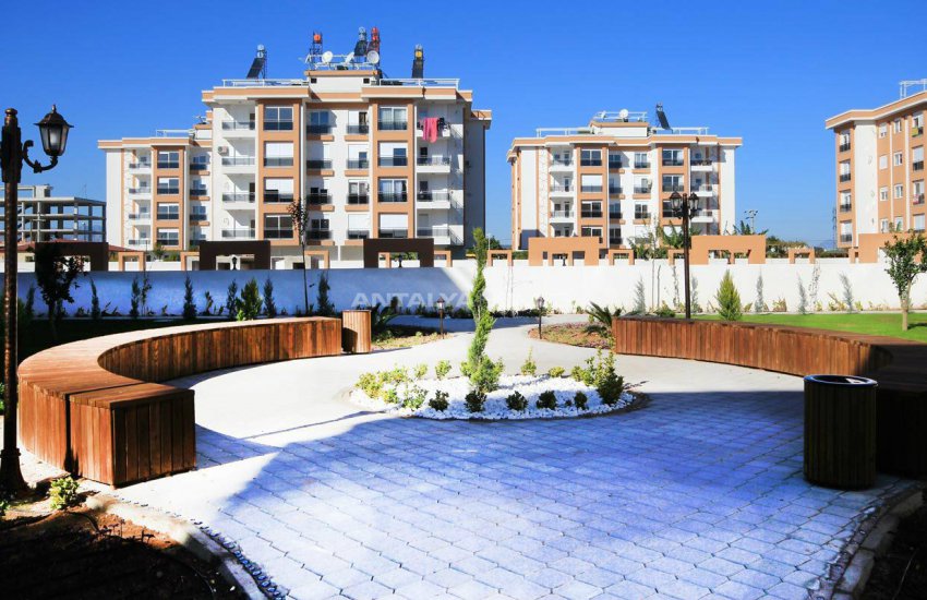 Квартира в Кепезе, Анталия на Среднем Этаже Жилого Комплекса 14