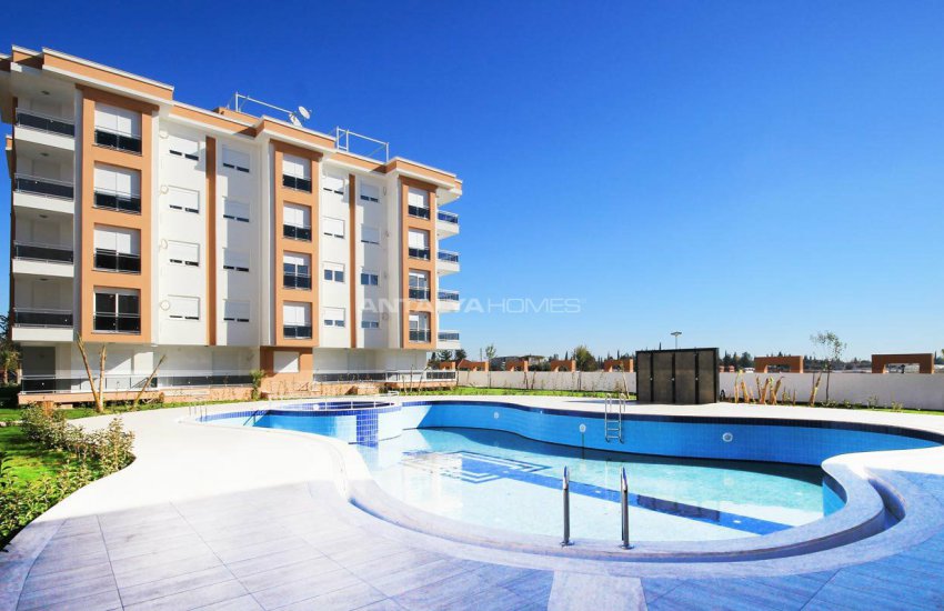 Квартира в Кепезе, Анталия на Среднем Этаже Жилого Комплекса 7