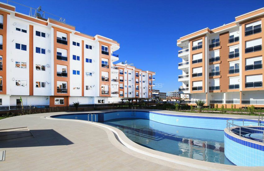 Квартира в Кепезе, Анталия на Среднем Этаже Жилого Комплекса 8