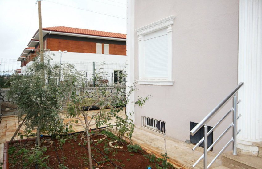 Well-kept House Surrounded by Nature in Antalya Dosemealti 8